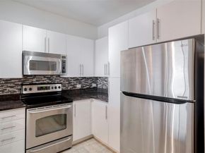 54 Rainey ST 1015, Austin TX 78701