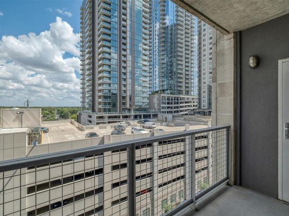 54 Rainey ST 1015, Austin TX 78701