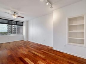 54 Rainey ST 1015, Austin TX 78701