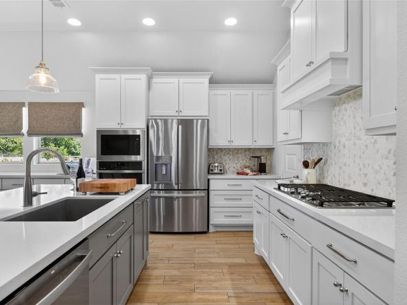 100 Peach Orchard LN, Georgetown TX 78628