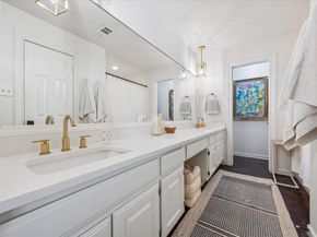 6602 Mesa Hollow DR, Austin TX 78750