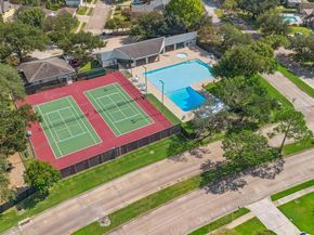 11334 Chevy Chase, Houston TX 77077