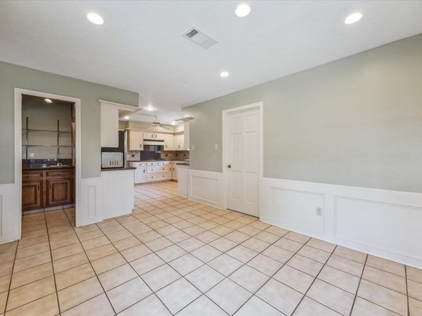 11334 Chevy Chase, Houston TX 77077