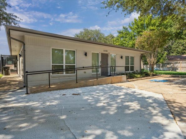11334 Chevy Chase, Houston TX 77077