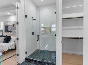 1209 Canterbury ST, Austin TX 78702