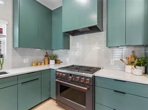 1209 Canterbury ST, Austin TX 78702