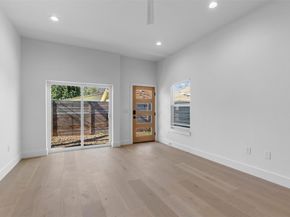 1209 Canterbury ST, Austin TX 78702