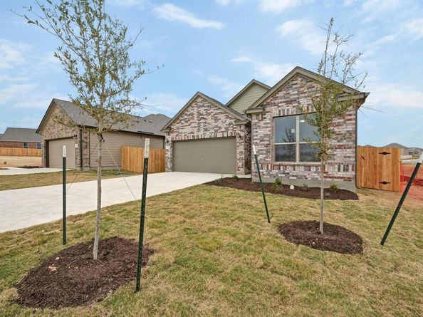 1533 Carriageway DR, Georgetown TX 78626
