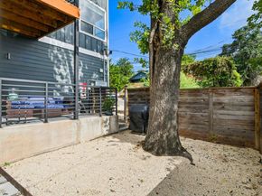 2211 New York Ave A, Austin TX 78702