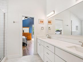 2211 New York Ave A, Austin TX 78702