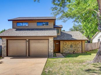 2109 Delvin LN
