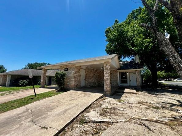 900 Fieldwood DR, Austin TX 78758