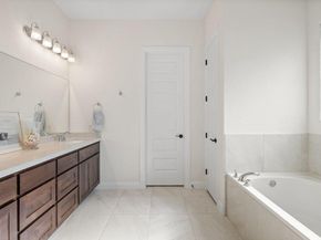 219 Baldovino SKWY, Lakeway TX 78738