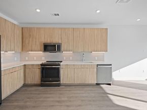 4802 S Congress Ave 307, Austin TX 78745