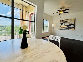 2320 Gracy Farms LN 1432, Austin TX 78758