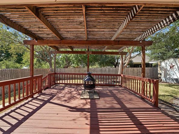 1105 Pigeon Forge DR, Pflugerville TX 78660