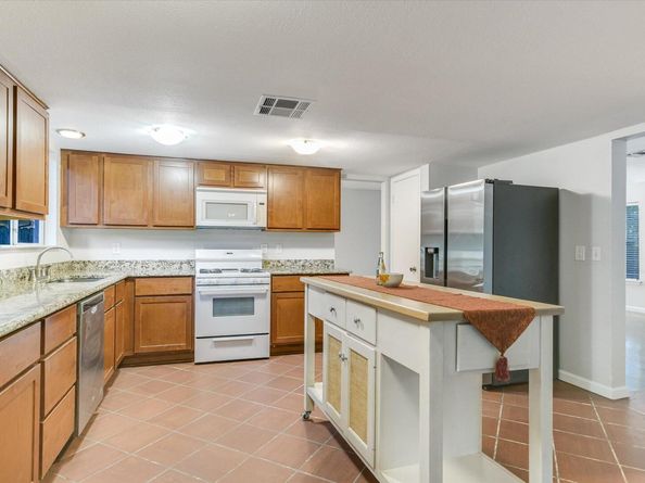 11213 El Salido PKWY, Austin TX 78750