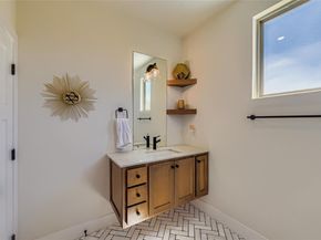 1604 Greenwood Ave A, Austin TX 78721