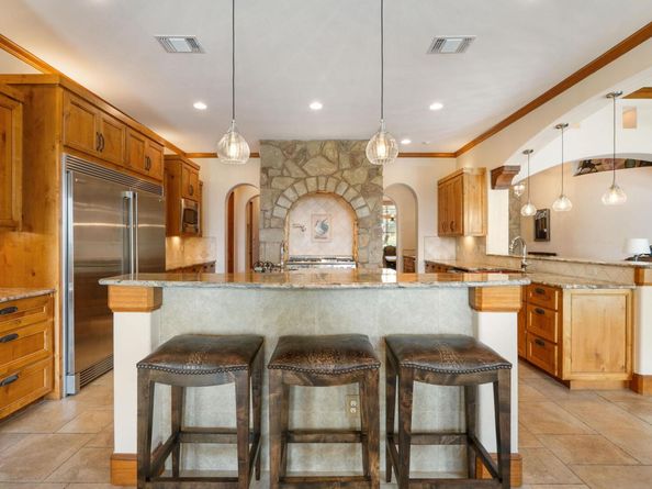 17701 Navigation LN, Lago Vista TX 78645