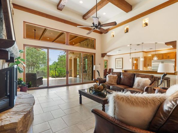 17701 Navigation LN, Lago Vista TX 78645