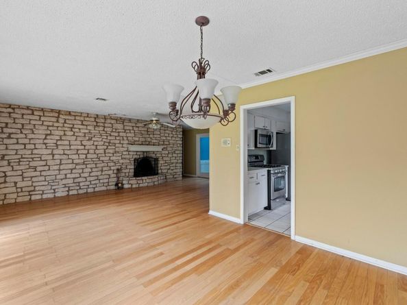 113 Westlake DR, West Lake Hills TX 78746