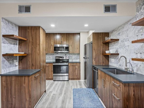 3809 Menchaca RD C, Austin TX 78704