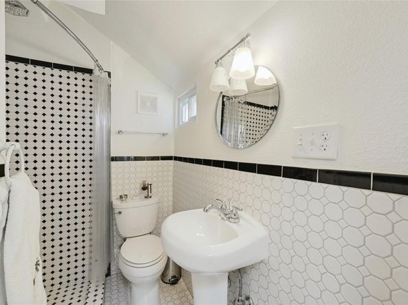 68 Mildred ST, Austin TX 78702