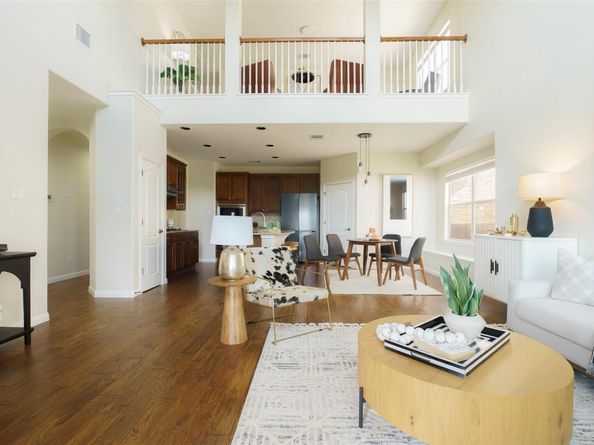 2505 Golden Gate PARK, Austin TX 78732