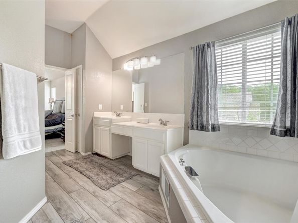 30003 Oakland Hills DR, Georgetown TX 78628