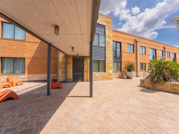 3016 Guadalupe ST 212, Austin TX 78705
