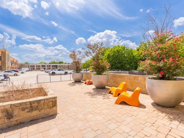 3016 Guadalupe ST 212, Austin TX 78705