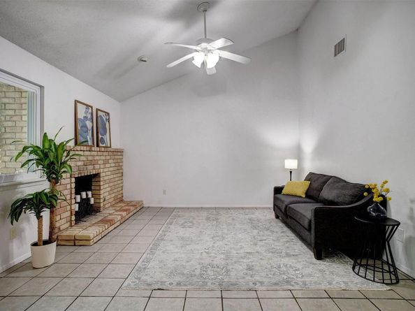 2534 Stoutwood CIR, Austin TX 78745