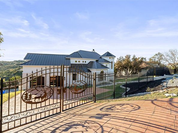 5009 McIntyre CIR, Austin TX 78734