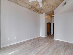 360 Nueces ST 2407, Austin TX 78701