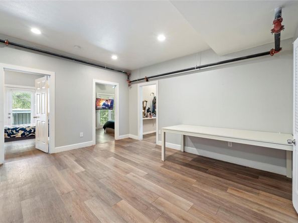 201 W 31st ST B, Austin TX 78705