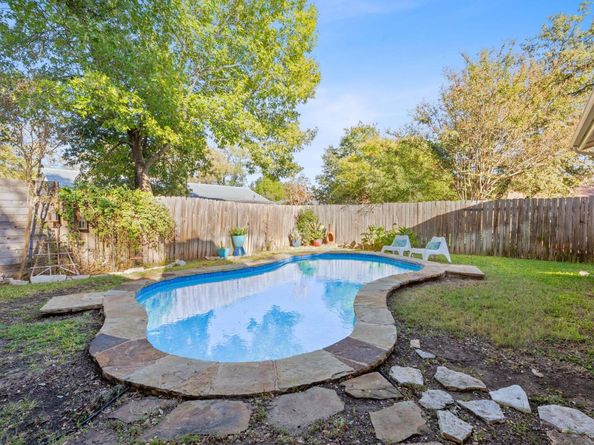 4706 Cap Rock DR, Austin TX 78735