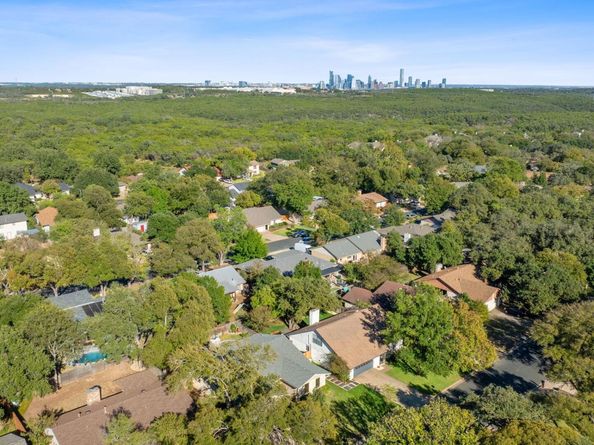4706 Cap Rock DR, Austin TX 78735