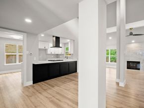 11462 Bristle Oak TRL, Austin TX 78750