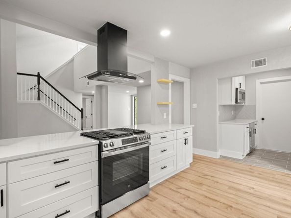 11462 Bristle Oak TRL, Austin TX 78750