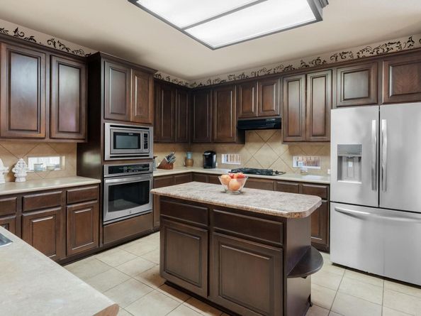 1114 Challa DR, Cedar Park TX 78613