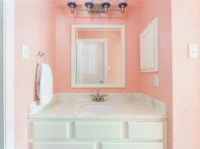 10619 Skyflower DR, Austin TX 78759