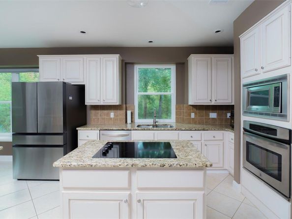 10619 Skyflower DR, Austin TX 78759