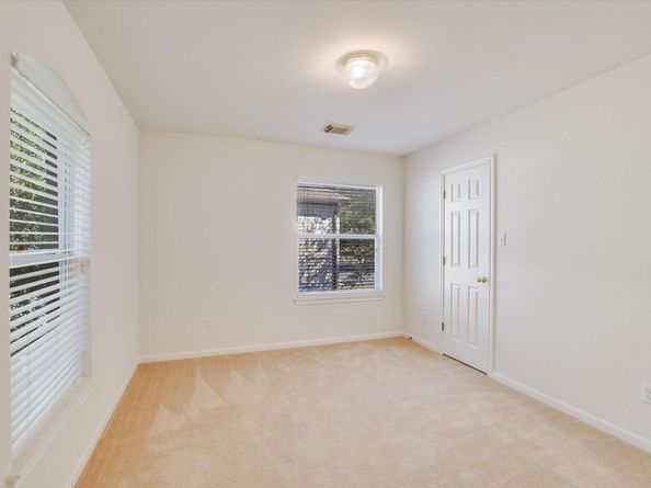 1010 Winding Creek PL, Round Rock TX 78665