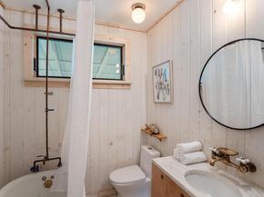 1405 Cometa ST, Austin TX 78721