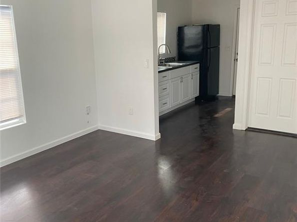 2108 E 12th ST, Austin TX 78702