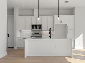 6321 Friendswood DR, Austin TX 78723