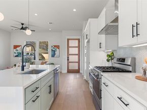 6321 Friendswood DR, Austin TX 78723