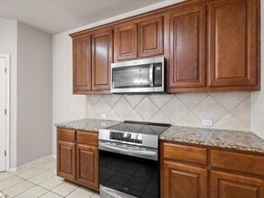 2001 Stephanne Creek CV, Austin TX 78744