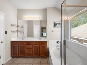 2001 Stephanne Creek CV, Austin TX 78744