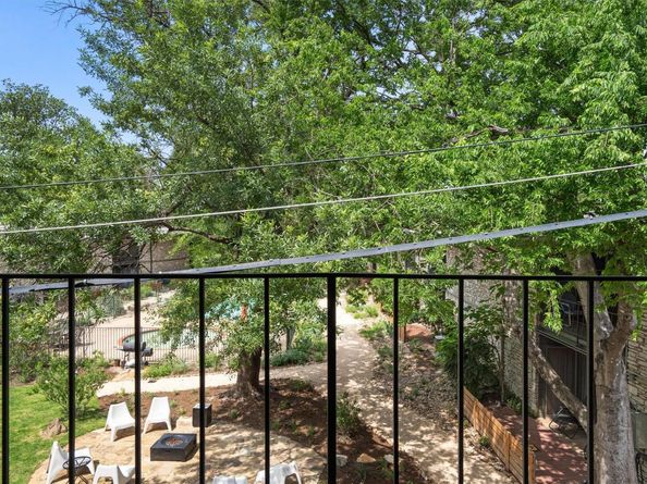 1304 Mariposa DR 231, Austin TX 78704